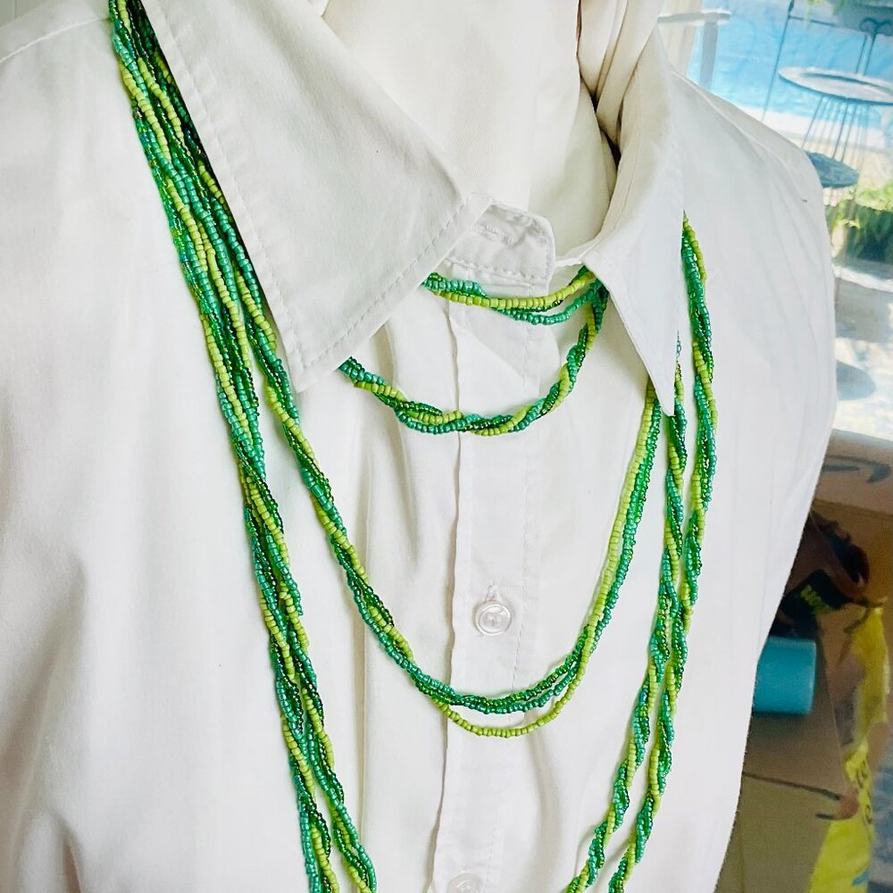 Multi-Strand Beaded Necklade - Picture 2 of 5